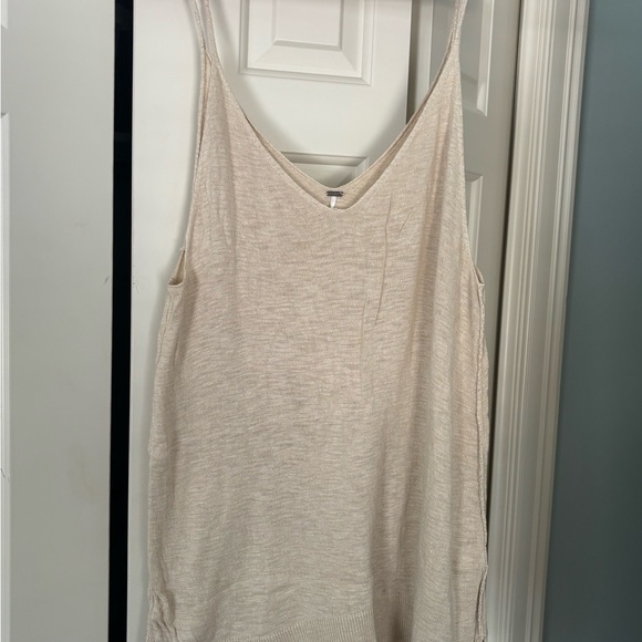 Free People Tops - FREE PEOPLE Cream Camisole Top